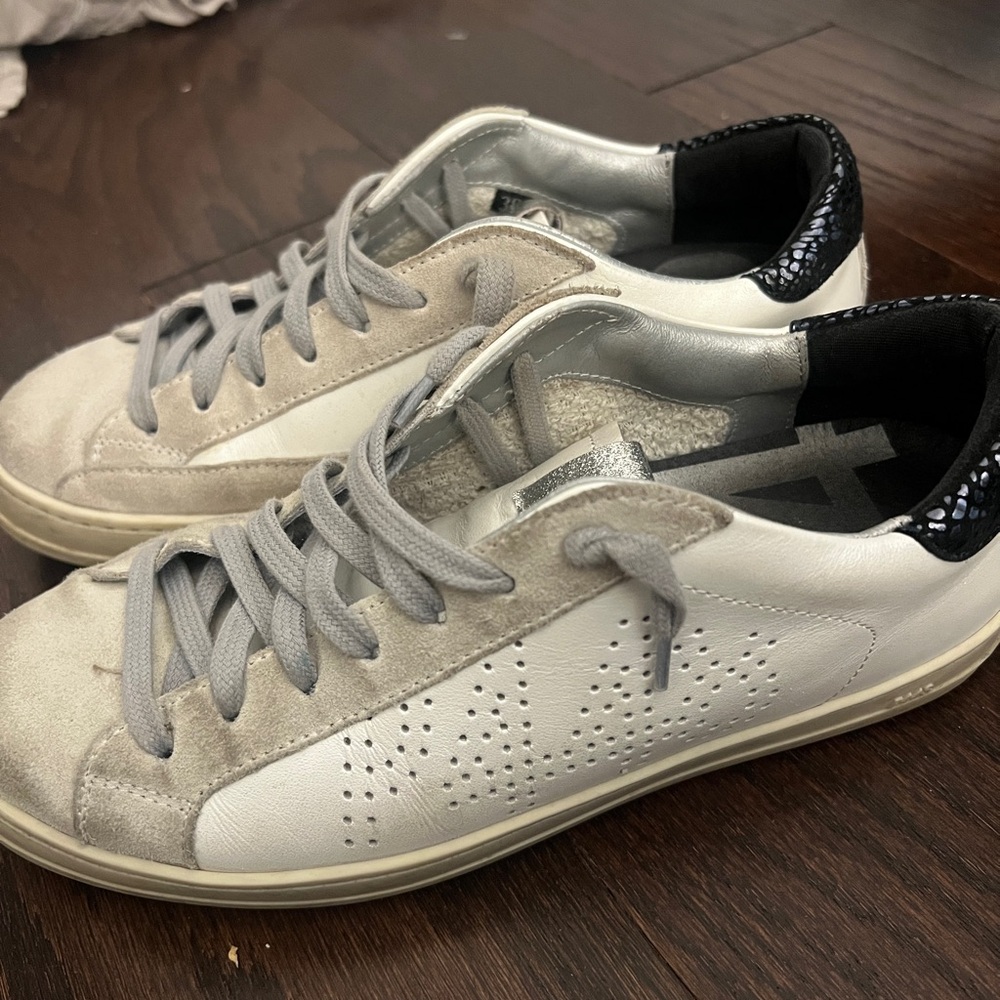 P448 White and Gray Sneakers